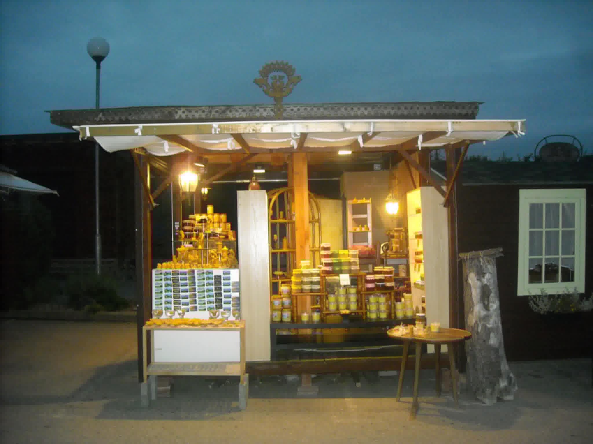 Prekybinė vieta su kiosku HBH palanga-0