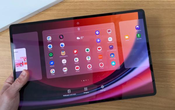 NAUJAS! 4K ULTRA TABLET PC 11.0"COLIŲ AMOLED+2SIM+GPS+5G-2