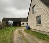 Mūrinis Namas 104,42m² Su Žemės Sklypu 25,13a. Ūkiniais Pastatais-0
