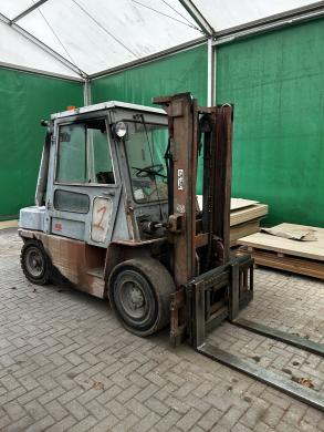 Dyzelinis krautuvas Nissan, WGF03A40U, 1995 m., 2W330-3