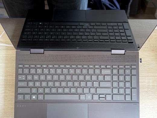 HP ENVY x360 Convertible su priedais-3