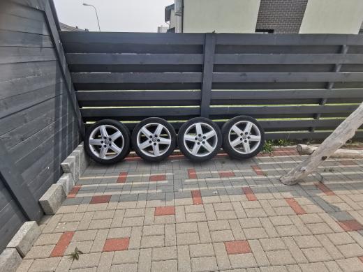 Lieti ratlankiai su padangom 225/45 R17 4vnt-2