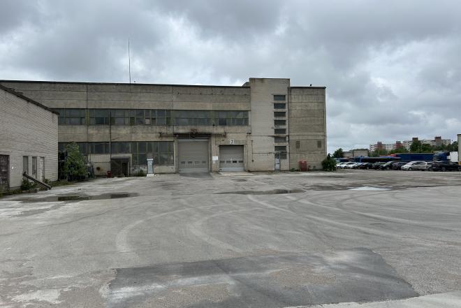 Išnuomojamos 2260 kv.m. Gamybos ir sandėliavimo patalpos Šilutės pl.-0