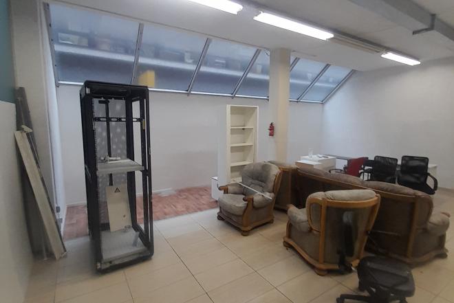 Išnuomojamos 49 kv.m. Patalpos, ofisui, grožio salonui, prekybai. Senamiestyje-0