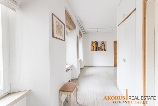 gerasbutas.lt  - butas išskirtinėje vietoje Senamiestyje-0