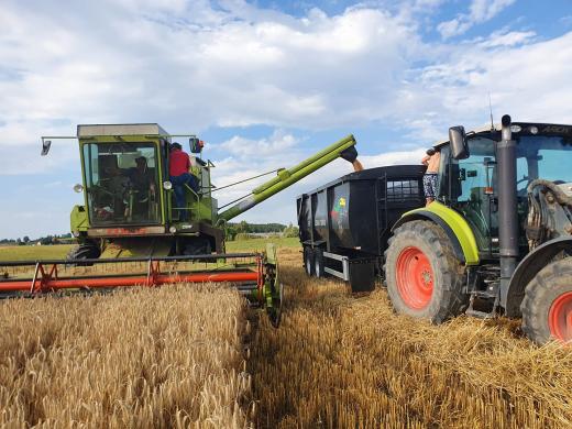 Traktorinė puspriekabė ŽEMAITUKAS MG160-3