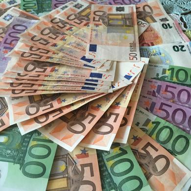 Paskolos Už Patikimą Užstatą NT// Automobilį-0