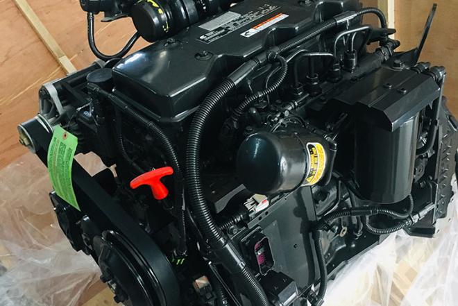 Variklis Cummins Qsb4.5-c110-31, Komatsu Pc200-0