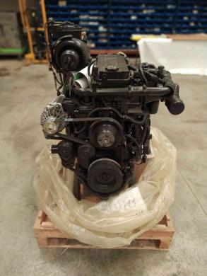 Variklis Cummins Qsb6.7 Komatsu Pc200-8, Pc210-8-1