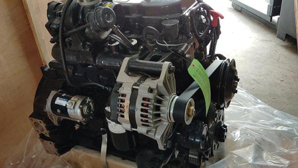 Variklis Cummins Qsb4.5-c110-31, Komatsu Pc200-1