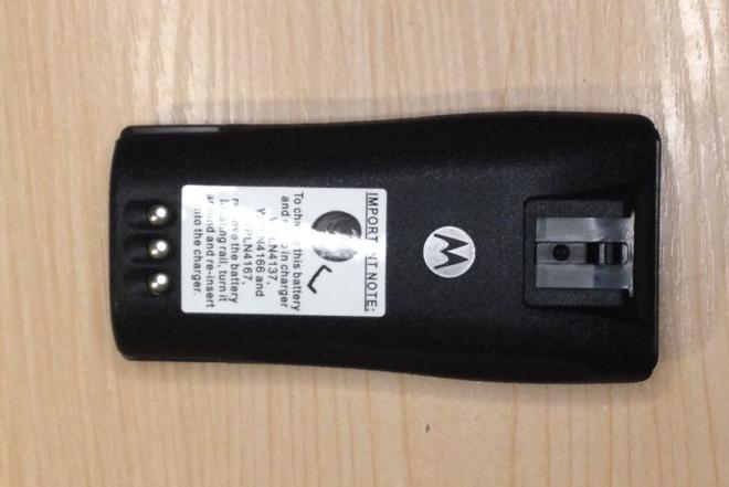 Motorola racijos ličio jonų baterija ir segtukas. Nauja-0
