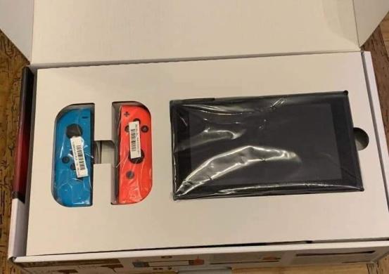 Nintendo Switch-0