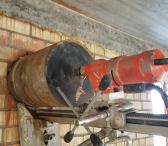 ...Gręžiame skyles vėdinimui,kanalizacijai...-0