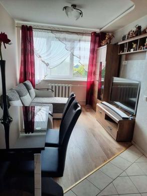 Parduodu 3 kambarių butą-0