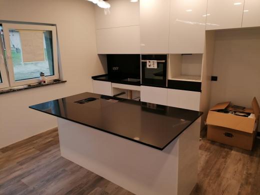 Stalviršiai iš akmens ir dirbtinio akmens ,,Technistone"-0