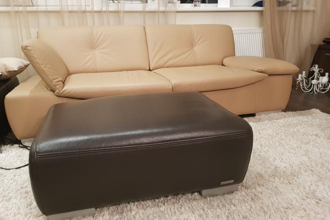 Juodojo alksnio trivietė sofa ir pufai-0