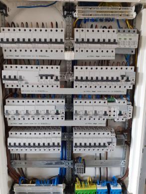 Skubios elektriko paslaugos Vilniuje ir aplink.-0