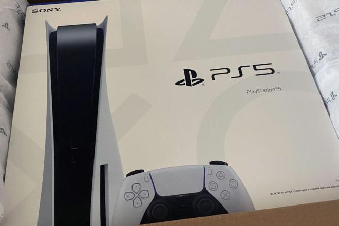naujas juodas sony Playstion 5 - 825GB-0