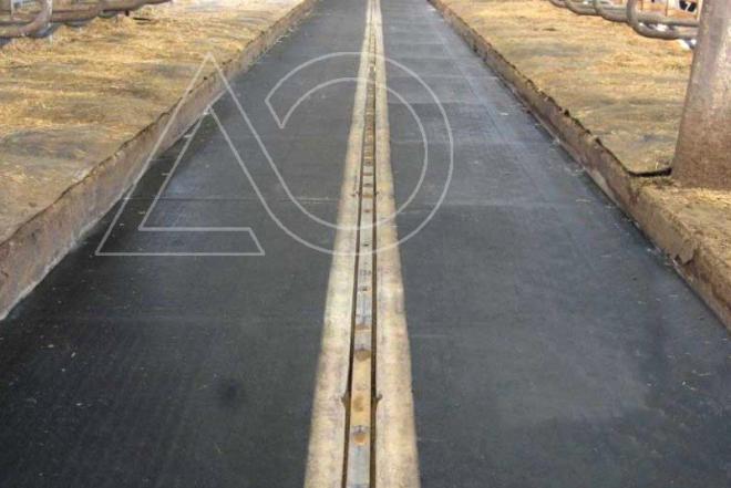 Guminė grindų danga didelėms apkrovoms, gyvulininkystės pastatams-0