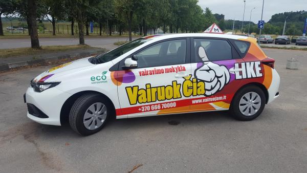 Vairavimo kursai Vilniuje, vairavimo mokykla "Vairuok čia"-0