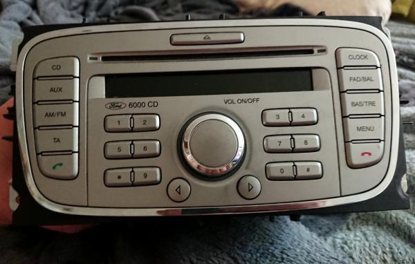 Ford 6000CD automagnetola-0