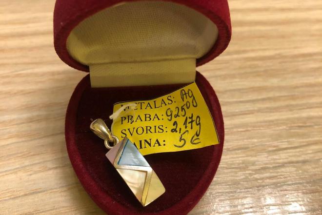 Sidabrinis pakabukas 2,17g-0