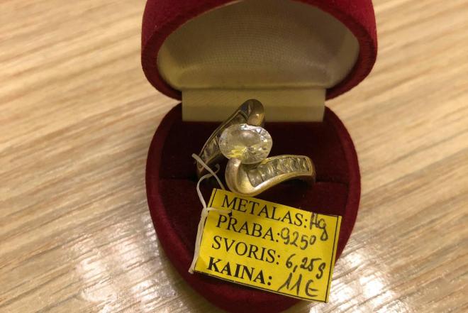 Sidabrinis žiedas 6,25g-0