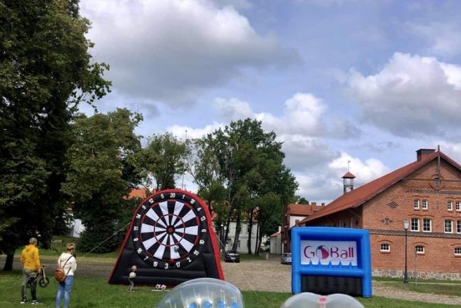 Pripučiamų pramogų nuoma - Tiras-0