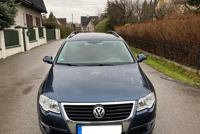 Volkswagen Passat (2008 m)-0