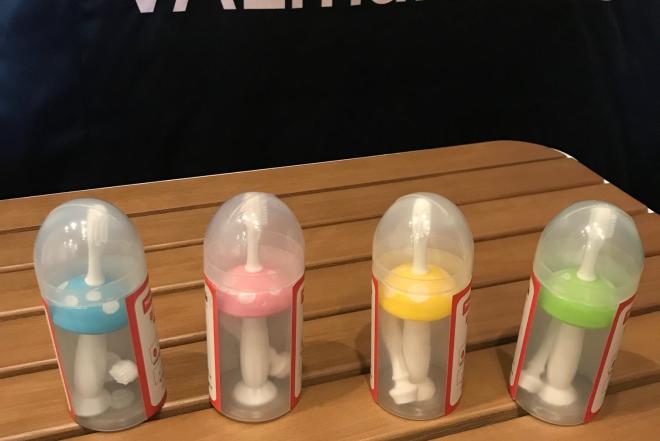 Silikoninis dantų šepetukas / kramtukas kūdikiams-0