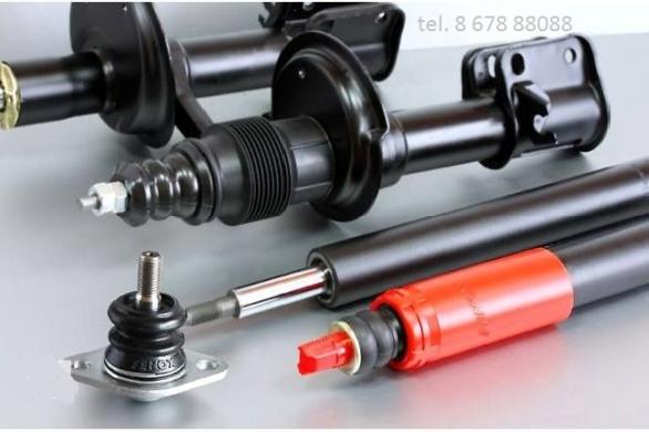 Kebulo dalys zibintai sparnai radiatoriai buferis difuzorius veidrodelis stopai . Visu Automobiliu dalys 24 val nuo 1985 iki 2021 m. tel. +370 606 99099 Sparnas Bamperis kebulines Veidrodelis Kapotas Radiatorius Groteles Posparniai Priesrukiniai Prieki-0
