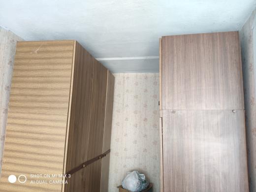 Parduodu spinta už simbolinę kainą-0