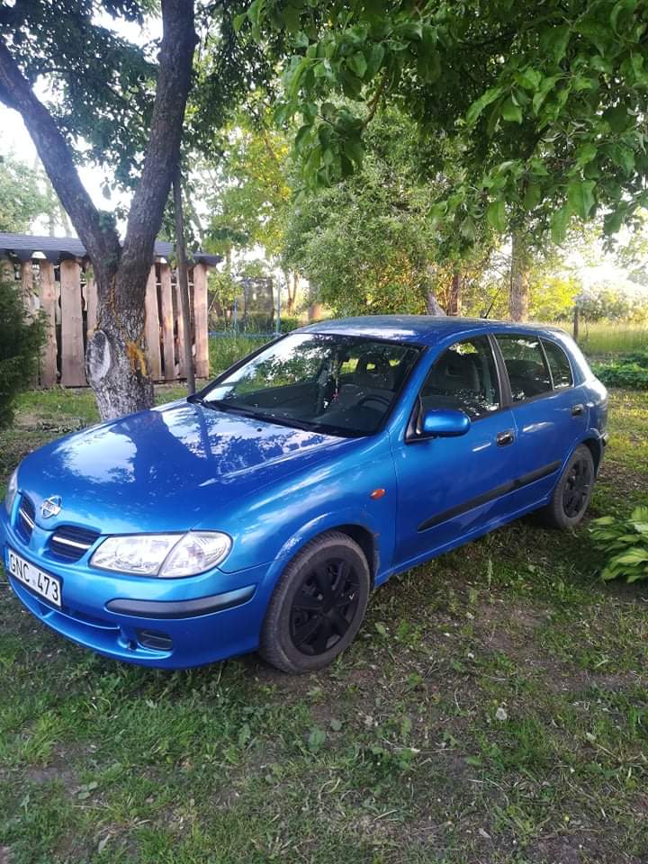 Nissan Almera-0