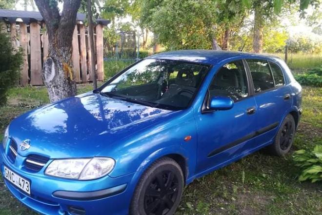 Nissan Almera-0