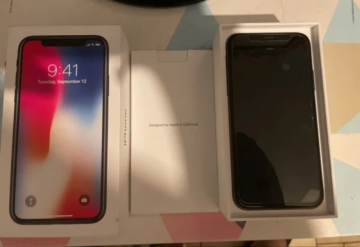 IPhone X-0