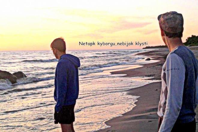 Ieskau moters Telsiuose paneles ar brandzios moters-0