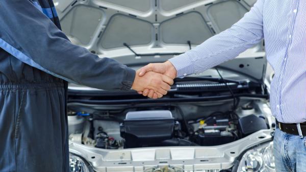 Vadybininkas auto-detalių parduotuvėje Klaipėdoje-0
