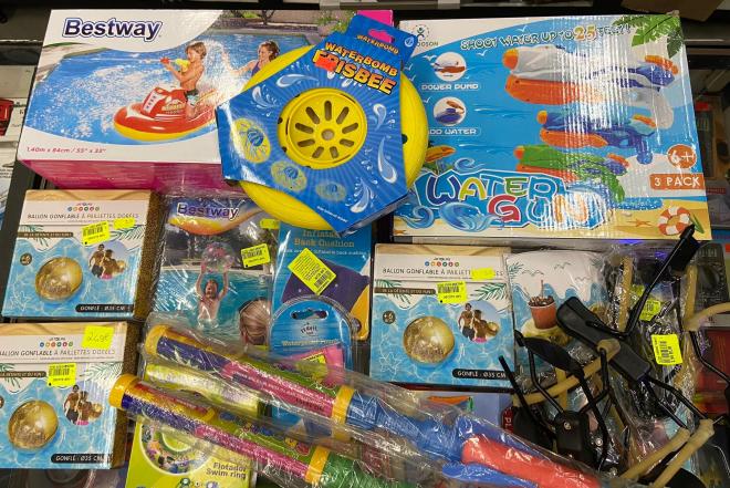 Vasaros prekių likučių išpardavimas-0