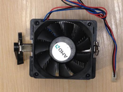 AMD procesoriaus radiatoriai aušintuvai, priveržimo rėmelis-1