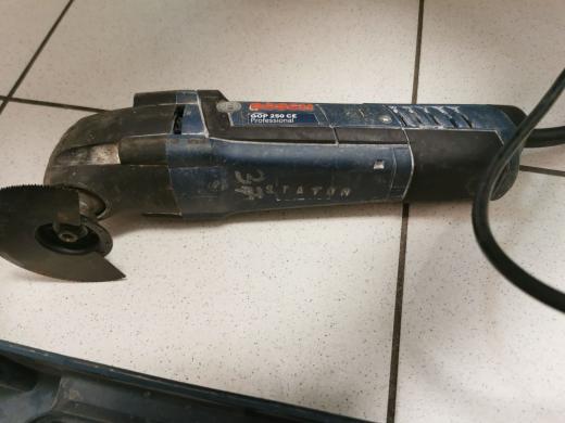 Daugiafunkcinis įrankis “Bosch GOP 250 CE Professional”-1