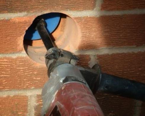 Skylių gręžimas deimantinėmis karūnomis-1