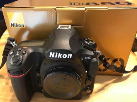 Nikon D850-1