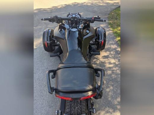 2016 Can-Am SPYDER F3-S SPECIAL SERIES-1