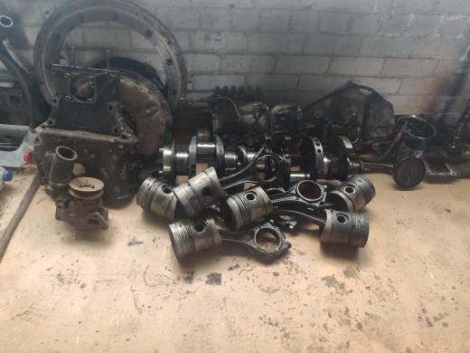 Maz V6, V6turbo, V8, V8turbo varikliai dalimis.-1