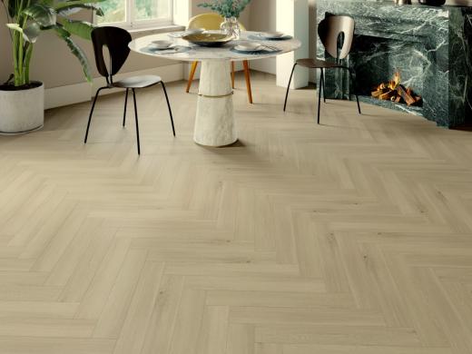 Herringbone/Eglutė SPC vinilinės grindys su Click sistema ir paklotu-1