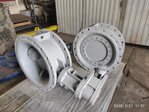 Triple-eccentric butterfly valve 32с930нж Dn 300 Pn 25-1