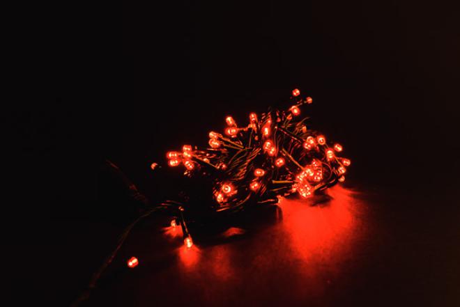 Raudonos spalvos girlianda-0