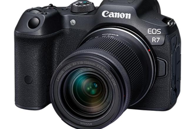 Canon EOS R7 Mirrorless Digital Camera with RF-S 18-150mm f3.5-6-0