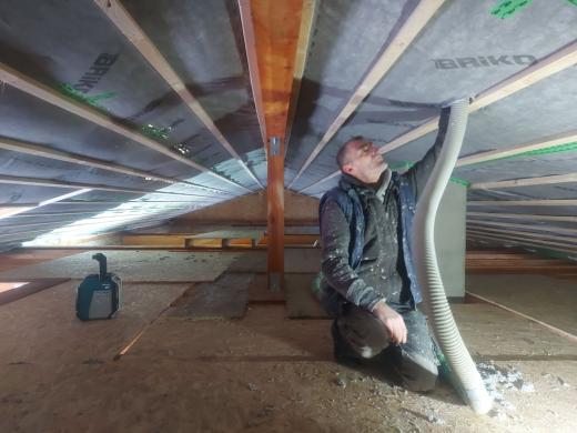 STOGŲ PERDANGŲ ŠILTINIMAS, STOGŲ ŠLAITŲ ŠILTINIMAS, ŠILTINIMAS EKOVATA, SIENŲ ORO TARPŲ UŽPILDYMAS-0