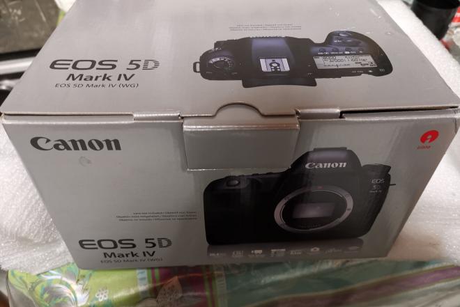 Canon EOS 5D Mark IV-0